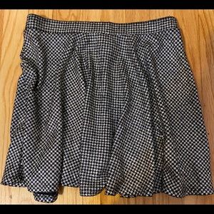 Sans slouching mini skirt size L